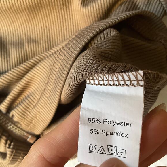 Shein Women’s V-neck Crop Cardigan Jacket size M (6 US), Solid Brown, Zip Front - Picture 6 of 9